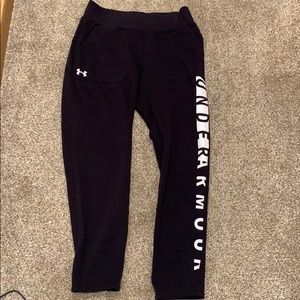 Black Underarmour joggers